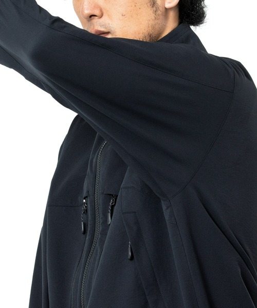 karrimor(カリマー)の「arete LT zip-up(ブルゾン・メンズ・ライトベージュ/ブラック/チャコールグレー・XS/S/M/L/XL)」の10枚目の写真