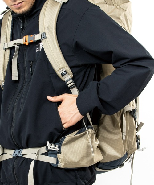 karrimor(カリマー)の「arete LT zip-up(ブルゾン・メンズ・ライトベージュ/ブラック/チャコールグレー・XS/S/M/L/XL)」の13枚目の写真