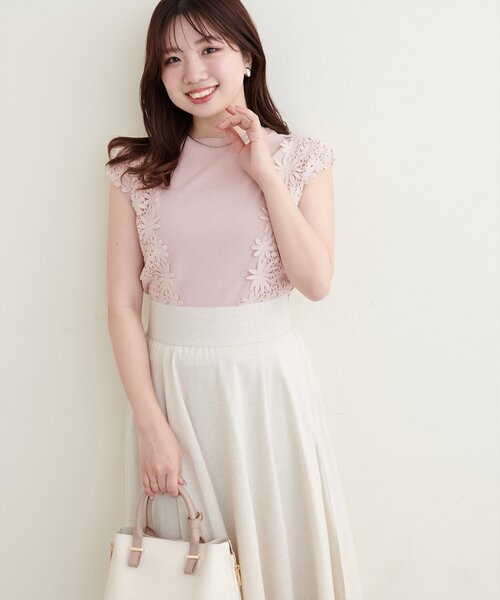 natural couture(ナチュラルクチュール)の「【canami】レース×ニットコンビノースリTOPS(ニット/セーター・レディース・サックスブルー/グレイッシュベージュ/ネイビー/ラベンダー/ミント・FREE)」の2枚目の写真