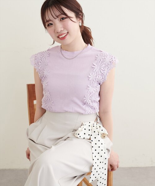 natural couture(ナチュラルクチュール)の「【canami】レース×ニットコンビノースリTOPS(ニット/セーター・レディース・サックスブルー/グレイッシュベージュ/ネイビー/ラベンダー/ミント・FREE)」の11枚目の写真