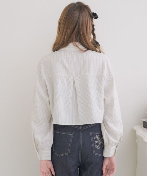 ems excite（エムズエキサイト）の「レースリボン付SH（シャツ/ブラウス・レディース・ダークブルー/ライトベージュ/ライトブルー・FREE）」の21枚目の写真