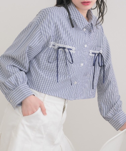 ems excite（エムズエキサイト）の「レースリボン付SH（シャツ/ブラウス・レディース・ダークブルー/ライトベージュ/ライトブルー・FREE）」の3枚目の写真