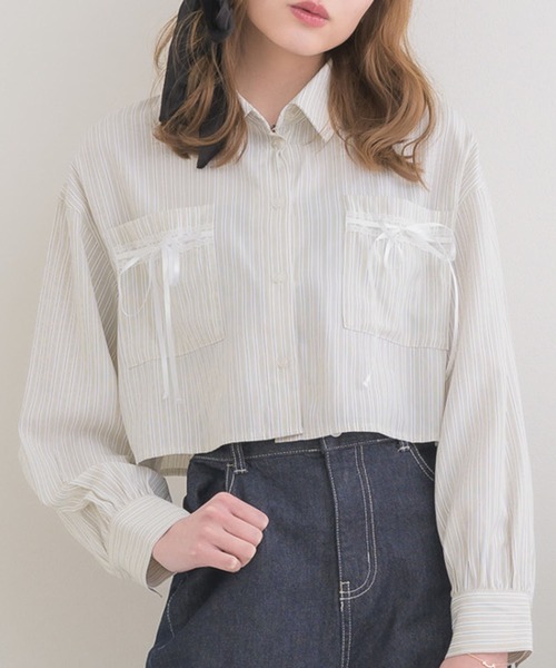 ems excite（エムズエキサイト）の「レースリボン付SH（シャツ/ブラウス・レディース・ダークブルー/ライトベージュ/ライトブルー・FREE）」の2枚目の写真