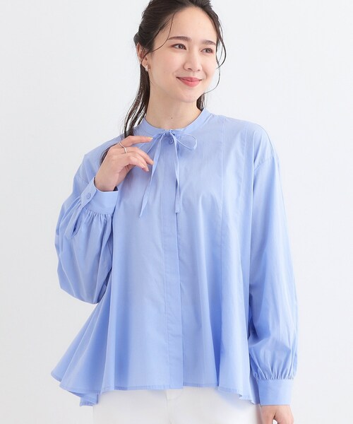 SHOO・LA・RUE（シューラルー）の「【洗える/体型カバー】フレアリボンブラウス（シャツ/ブラウス・レディース・ホワイト/ライトブルー/ブルー系その他4・01/02/03/04）」の2枚目の写真