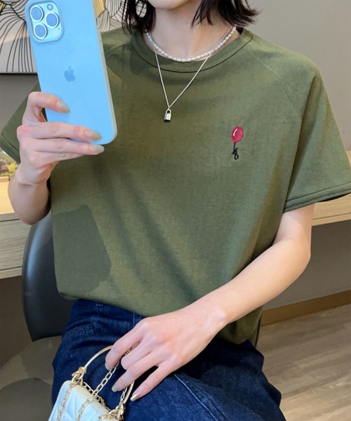 aimoha(アイモハ)の「バルーンワンポイントTシャツ (SS)(Tシャツ/カットソー・レディース・ホワイト/ブラック/ネイビー/グレー/カーキ・FREE)」の8枚目の写真