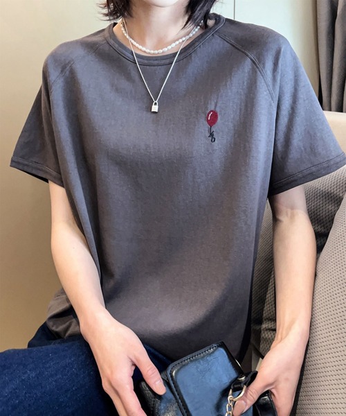 aimoha(アイモハ)の「バルーンワンポイントTシャツ (SS)(Tシャツ/カットソー・レディース・ホワイト/ブラック/ネイビー/グレー/カーキ・FREE)」の22枚目の写真
