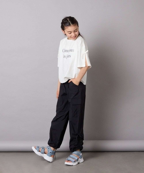 a.v.v（アーヴェヴェ）の「[20-23cm][マジックテープで簡単]軽量厚底スポサン（サンダル・キッズ・ブラック/ダークインディゴブルー・23/22/20/21）」の14枚目の写真