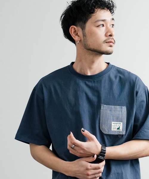 CAPTAIN STAG(キャプテンスタッグ)の「CAPTAIN STAG キャプテンスタッグ オーバーサイズ ポケット付きワンポイントロゴクルーネック半袖Tシャツ(Tシャツ/カットソー・メンズ・ブルー系/ブラック系/ブラック/イエロー/ホワイト/ホワイト系/グリーン系/グリーン/レッド/ネイビー/ブルー/杢グレー・M/LL/L)」の11枚目の写真