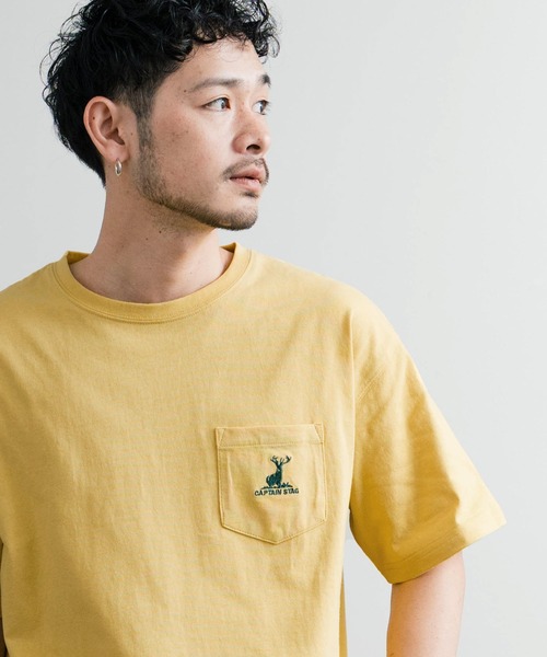 CAPTAIN STAG(キャプテンスタッグ)の「CAPTAIN STAG キャプテンスタッグ オーバーサイズ ポケット付きワンポイントロゴクルーネック半袖Tシャツ(Tシャツ/カットソー・メンズ・ブルー系/ブラック系/ブラック/イエロー/ホワイト/ホワイト系/グリーン系/グリーン/レッド/ネイビー/ブルー/杢グレー・M/LL/L)」の2枚目の写真