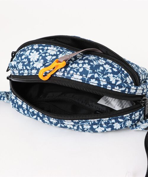 KELTY（ケルティ）の「2025年新商品【KELTY】MINI OVAL FANNY / ミニオーバルファニー（ボディバッグ/ウエストポーチ・レディース・オリーブ/ブラウン系その他/レオパード/アニマル/ダークグレー/タン/セージグリーン/その他3/その他2/その他1/ネイビー/ブラック/モカ/マスタード・ONE SIZE）」の19枚目の写真