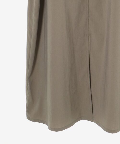 le.coeur blanc(ルクールブラン)の「RNストレッチキャミワンピース(ワンピース・レディース・モカ/ブラック・38)」の9枚目の写真