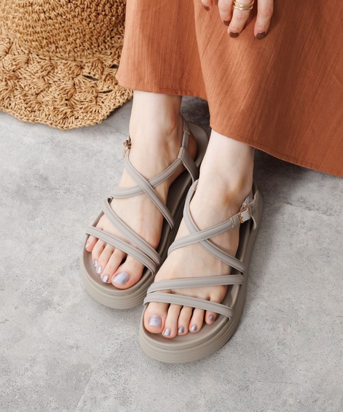 HIMIKO（ヒミコ）の「【HIMIKO】【WEB限定】ナローストラップサンダル/651250（サンダル・レディース・グレー/ブラック/ブラウン・LARGE/MEDIUM/SMALL/X-SMALL/XX-LARGE/X-LARGE）」の2枚目の写真