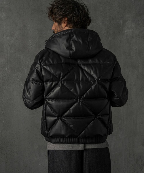 C DIEM（カルペディエム）の「mj10785-Leather Down Deformed Diaquilt Jacket レザーダウンジャケット（ダウンジャケット/コート・メンズ・ブラック/ホワイト・M/L/XL）」の17枚目の写真