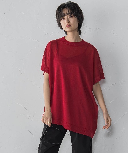 MAYSON GREY(メイソングレイ)の「BACK釦アシンメトリーニットプルオーバー≪手洗い可能≫(ニット/セーター・レディース・ベージュ/ホワイト/レッド・M)」の3枚目の写真