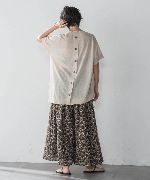 MAYSON GREY / メイソングレイ BACK釦アシンメトリーニットプルオーバー≪手洗い可能≫ MAYSON GREY｜BACK釦アシンメトリーニットプルオーバー≪手洗い