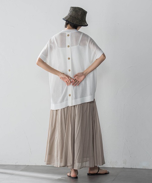 MAYSON GREY(メイソングレイ)の「BACK釦アシンメトリーニットプルオーバー≪手洗い可能≫(ニット/セーター・レディース・ベージュ/ホワイト/レッド・M)」の17枚目の写真