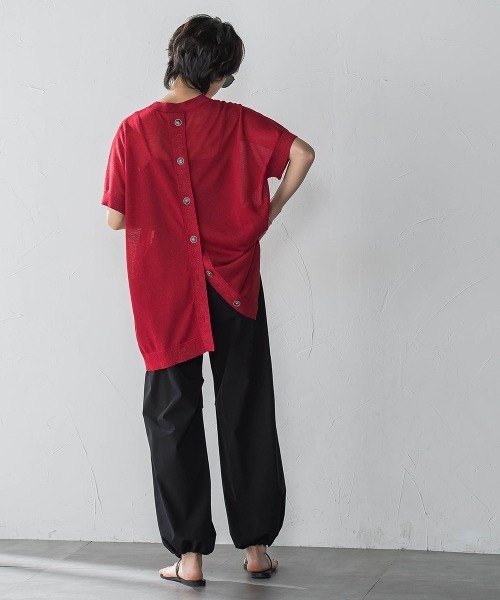 MAYSON GREY(メイソングレイ)の「BACK釦アシンメトリーニットプルオーバー≪手洗い可能≫(ニット/セーター・レディース・ベージュ/ホワイト/レッド・M)」の22枚目の写真