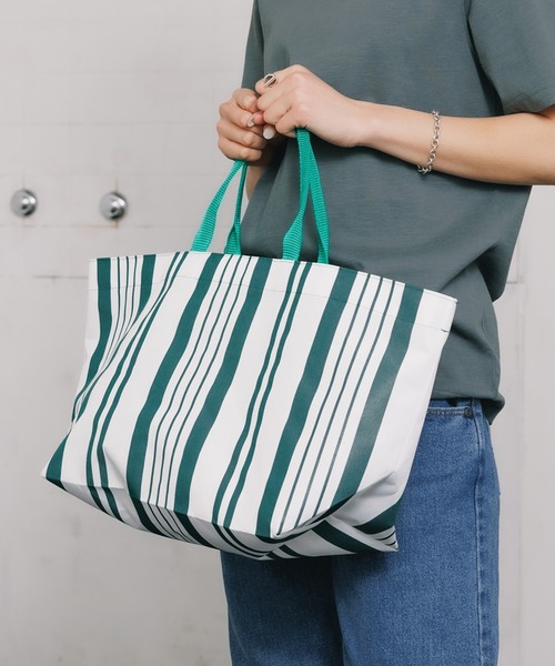 HOLLINGWORTH COUNTRY OUTFITTERS(ホリングワース カントリーアウトフィッターズ)の「HOLLINGWORTH COUNTRY OUTFITTER/ホリングワース カントリーアウトフィッターズ ストライプBIGトートバッグ(ショルダーバッグ・レディース・グリーン系2/グリーン系1・FREE)」の2枚目の写真