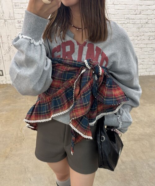 CIAOPANIC(チャオパニック)の「【ドット/チェック】マルチWAYフリルビッグスカーフ(バンダナ/スカーフ・レディース・グリーン/ブラック/ベージュ/レッド/ベージュ系その他/レッド系その他/ネイビー/パープル/ブラック系その他/ホワイト・ONE SIZE)」の9枚目の写真