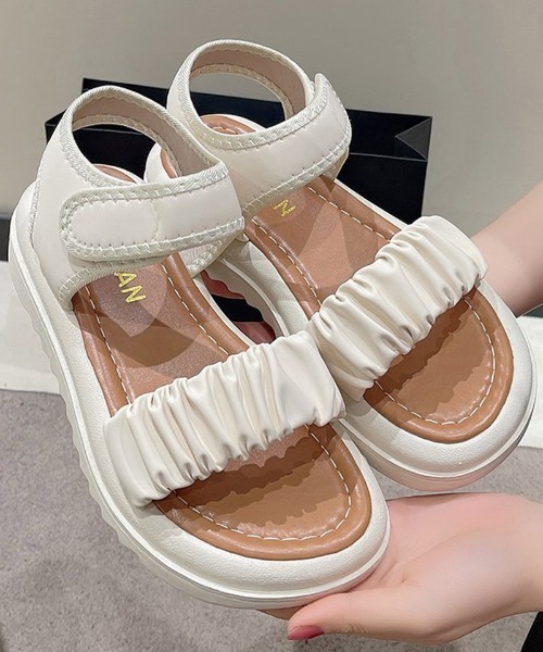 shoppinggo（ショッピングゴー）の「サンダル レディース 厚底 歩きやすい ミュール（サンダル・レディース・ベージュ/ブラック・23.0cm/23.5cm/24.0cm/24.5cm）」の6枚目の写真