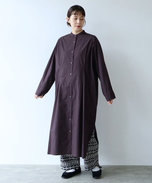 yuni（ユニ　）の「コットンキャッチワッシャー　タックシャツワンピース（シャツワンピース・レディース・ブルー/ホワイト/イエロー/ライラック/ブラック/ダークブラウン・FREE）」の4枚目の写真