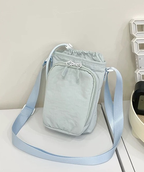 shopnikoniko(ショップニコニコ)の「ボトルホルダー ショルダー ストラップ 斜め掛け ペットボトル 巾着 ポーチ付き ショルダーバッグ(ショルダーバッグ・レディース・ブラック/ブルー/アイボリー・フリー)」の17枚目の写真