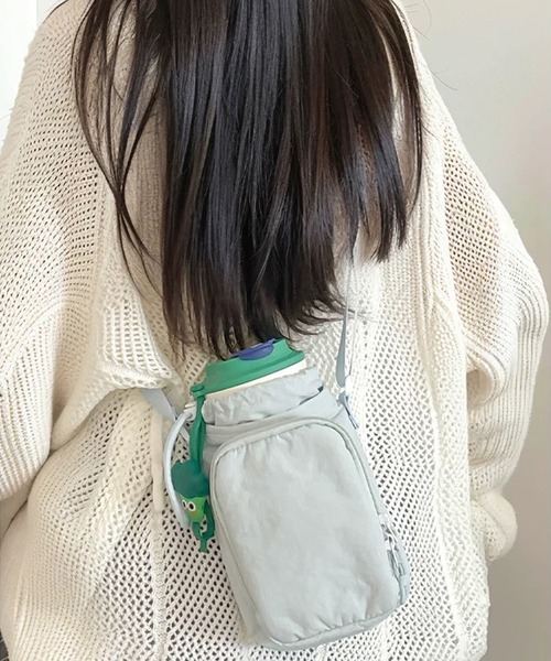 shopnikoniko(ショップニコニコ)の「ボトルホルダー ショルダー ストラップ 斜め掛け ペットボトル 巾着 ポーチ付き ショルダーバッグ(ショルダーバッグ・レディース・ブラック/ブルー/アイボリー・フリー)」の20枚目の写真