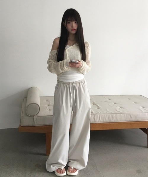 anyonemore（エニワンモア）の「テープヤーン透かし編みクロップドフードニットカーディガン（カーディガン/ボレロ・レディース・アイボリー/ブラック/カーキ・FREE）」の10枚目の写真