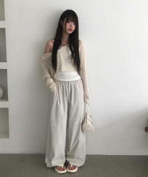 anyonemore（エニワンモア）の「テープヤーン透かし編みクロップドフードニットカーディガン（カーディガン/ボレロ・レディース・アイボリー/ブラック/カーキ・FREE）」の9枚目の写真