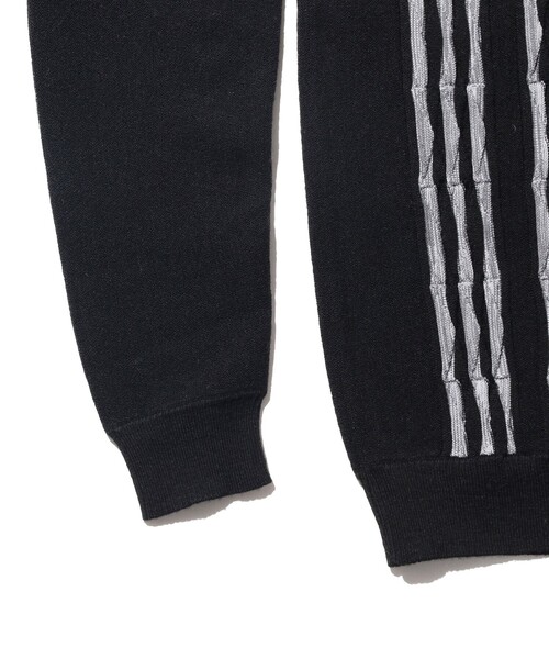 BEAMS PLUS(ビームスプラス)の「14ゲージ ボーンストライプ ニット ポロシャツ(ポロシャツ・メンズ・オリーブ/ブラック/ネイビー/ブラウン・XL/L/M/S)」の9枚目の写真