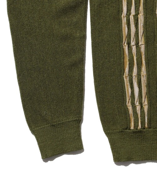 BEAMS PLUS(ビームスプラス)の「14ゲージ ボーンストライプ ニット ポロシャツ(ポロシャツ・メンズ・オリーブ/ブラック/ネイビー/ブラウン・XL/L/M/S)」の19枚目の写真