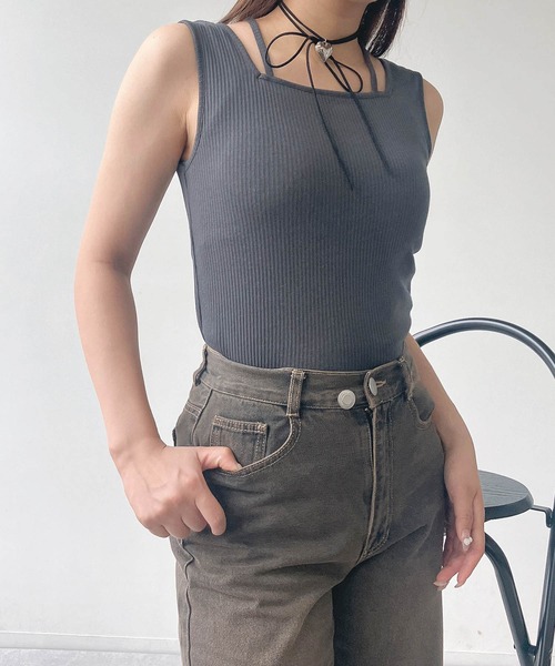 AS KNOW AS plus（アズノゥアズプラス）の「●前後2WAY スクエアホルタータンクトップ（タンクトップ・レディース・チャコールグレー/ブラック/オフホワイト・FREE）」の7枚目の写真