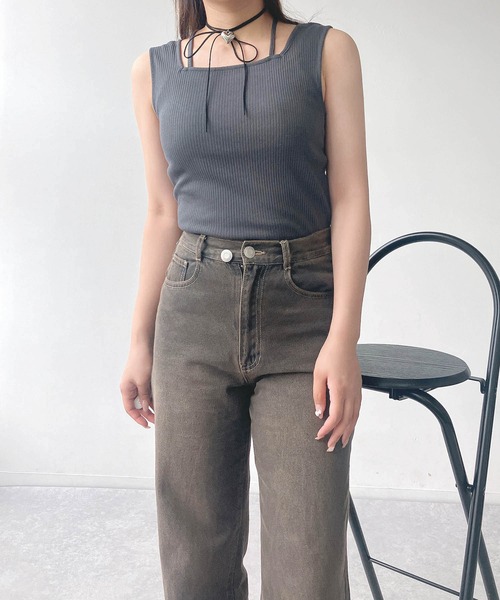 AS KNOW AS plus（アズノゥアズプラス）の「●前後2WAY スクエアホルタータンクトップ（タンクトップ・レディース・チャコールグレー/ブラック/オフホワイト・FREE）」の9枚目の写真