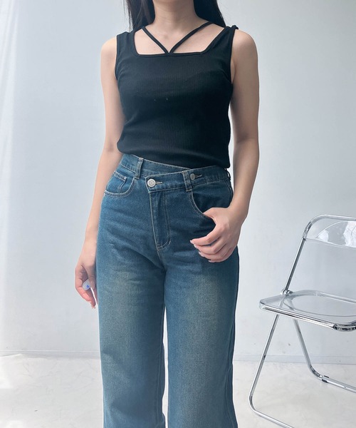 AS KNOW AS plus（アズノゥアズプラス）の「●前後2WAY スクエアホルタータンクトップ（タンクトップ・レディース・チャコールグレー/ブラック/オフホワイト・FREE）」の10枚目の写真