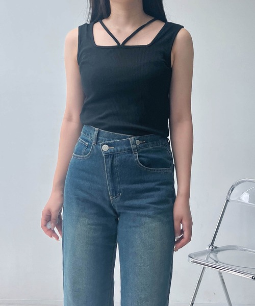 AS KNOW AS plus（アズノゥアズプラス）の「●前後2WAY スクエアホルタータンクトップ（タンクトップ・レディース・チャコールグレー/ブラック/オフホワイト・FREE）」の13枚目の写真