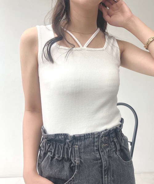 AS KNOW AS plus（アズノゥアズプラス）の「●前後2WAY スクエアホルタータンクトップ（タンクトップ・レディース・チャコールグレー/ブラック/オフホワイト・FREE）」の18枚目の写真