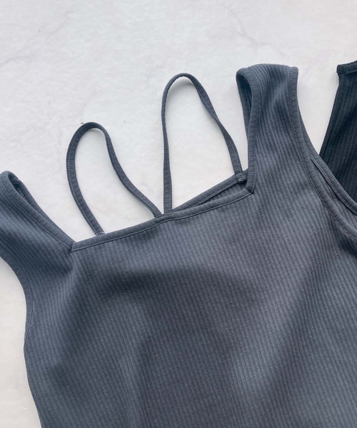 AS KNOW AS plus（アズノゥアズプラス）の「●前後2WAY スクエアホルタータンクトップ（タンクトップ・レディース・チャコールグレー/ブラック/オフホワイト・FREE）」の20枚目の写真