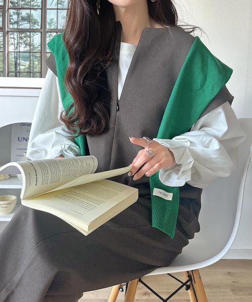 classicalelf(クラシカルエルフ)の「シンプルだけど、襟元に大人の抜け感。ハーフジップオールインワン(サロペット/オーバーオール・レディース・ブラック/チャコール/ベージュ・SMALL/MEDIUM/LARGE/X-LARGE)」の7枚目の写真
