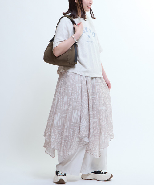 CONVERSE TOKYO(コンバーストウキョウ)の「BLOCK PRINT CAMISOLE DRESS(ワンピース・レディース・サックスブルー/ベージュ/ネイビー・FREE)」の6枚目の写真