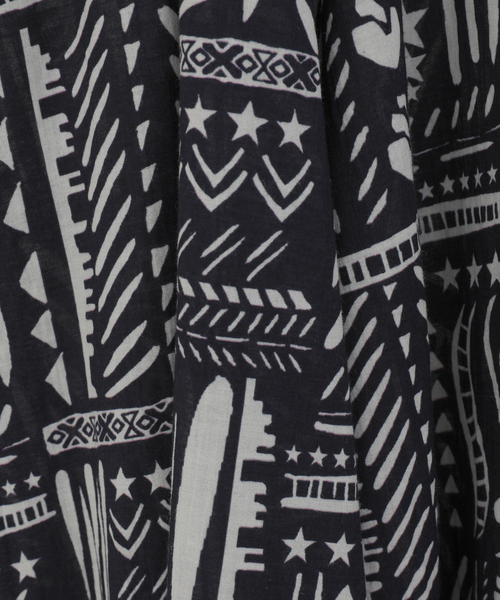 CONVERSE TOKYO(コンバーストウキョウ)の「BLOCK PRINT CAMISOLE DRESS(ワンピース・レディース・サックスブルー/ベージュ/ネイビー・FREE)」の20枚目の写真