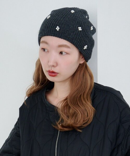 Kastane（カスタネ）の「【新色追加/4色展開】パールニットビーニー（ニットキャップ/ビーニー・レディース・キャメル/グレー/アイボリー/ブラック・FREE）」の3枚目の写真
