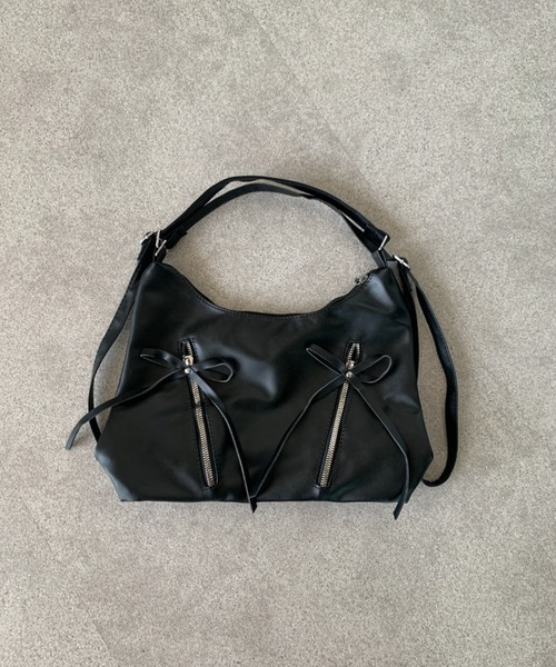 SHEPP(シープ)の「3WAYジップリボントライアングルショルダーリュック(ショルダーバッグ・レディース・シルバー/ブラック/ホワイト・F)」の15枚目の写真