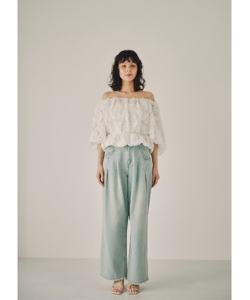 NOTREemor(ノートルエモア)の「flower jacquard puff sleeve top(Tシャツ/カットソー・レディース・ホワイト/ブラック・FREE)」の7枚目の写真