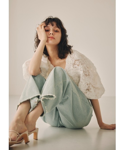 NOTREemor(ノートルエモア)の「flower jacquard puff sleeve top(Tシャツ/カットソー・レディース・ホワイト/ブラック・FREE)」の5枚目の写真
