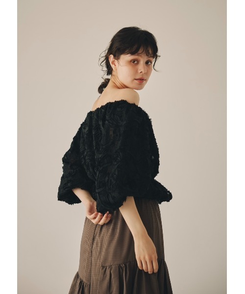 NOTREemor(ノートルエモア)の「flower jacquard puff sleeve top(Tシャツ/カットソー・レディース・ホワイト/ブラック・FREE)」の14枚目の写真