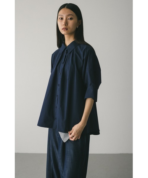 STYLEMIXER(スタイルミキサー)の「フォルムテントラインシャツ(シャツ/ブラウス・レディース・ライトイエロー/ホワイト/ネイビー・FREE)」の4枚目の写真