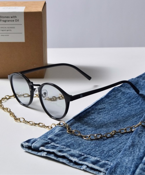 DOUBLE STEAL(ダブルスティール)の「DOUBLE STEALカラーレンズサングラス(ウェリントン・ボストン)(サングラス・メンズ・ブルー系1/イエロー系1/ブラック系1/グレー系1/ブラック系2/ベージュ系1/グリーン系1/ブルー系2/クリア/グレー系2/グレー系3/ブラウン系1・FREE)」の5枚目の写真