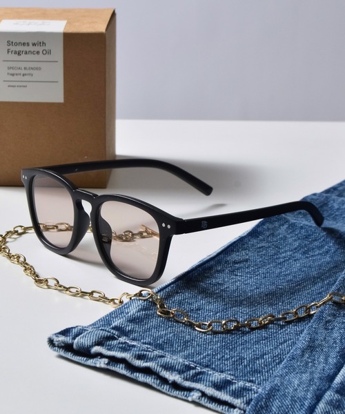 DOUBLE STEAL(ダブルスティール)の「DOUBLE STEALカラーレンズサングラス(ウェリントン・ボストン)(サングラス・メンズ・ブルー系1/イエロー系1/ブラック系1/グレー系1/ブラック系2/ベージュ系1/グリーン系1/ブルー系2/クリア/グレー系2/グレー系3/ブラウン系1・FREE)」の6枚目の写真