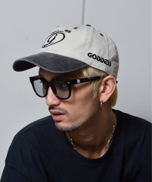 DOUBLE STEAL(ダブルスティール)の「DOUBLE STEALカラーレンズサングラス(ウェリントン・ボストン)(サングラス・メンズ・ブルー系1/イエロー系1/ブラック系1/グレー系1/ブラック系2/ベージュ系1/グリーン系1/ブルー系2/クリア/グレー系2/グレー系3/ブラウン系1・FREE)」の21枚目の写真