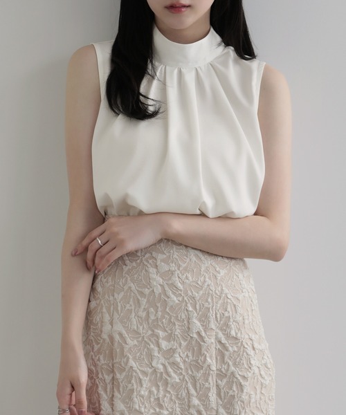 nouvellemoi(ヌーベルモイ)の「ノースリーブブラウス(シャツ/ブラウス・レディース・グレイッシュベージュ/ブラック/ホワイト/ライトグレー・FREE)」の13枚目の写真